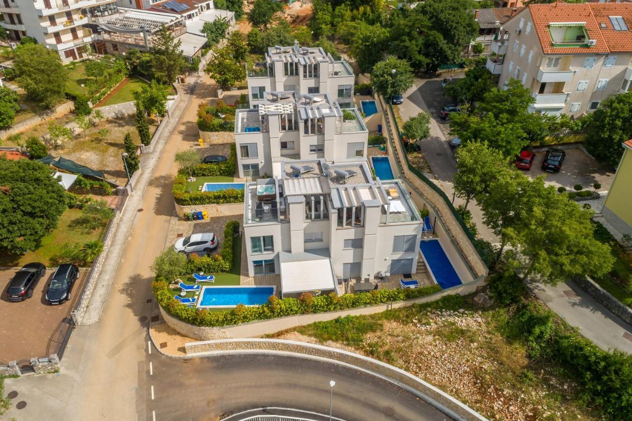 Nika Villa
